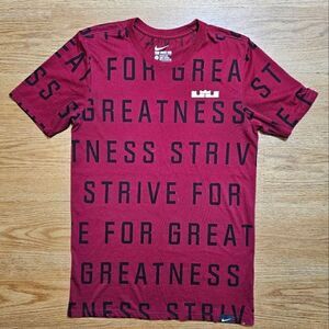 Nike LeBron James Strive For Greatness Tee Shirt AOP Black Crimson S Basketball